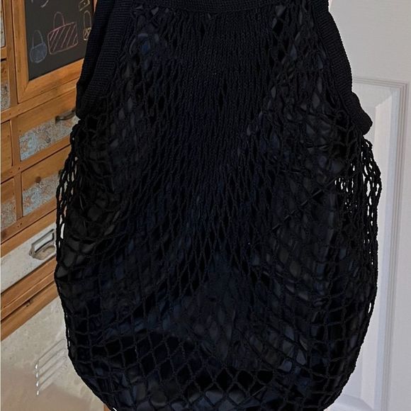 Fishnet Over Nylon Lightweight Tote- Black - NWT - Picture 3 of 8